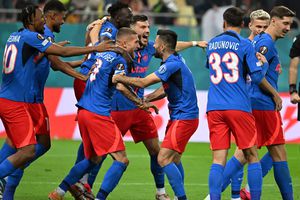 Poveste incredibilă cu fotbalistul de la FCSB: „Era în curul gol. Soția antrenorului l-a făcut fotbalist. Toți îmi ziceau că e prost”
