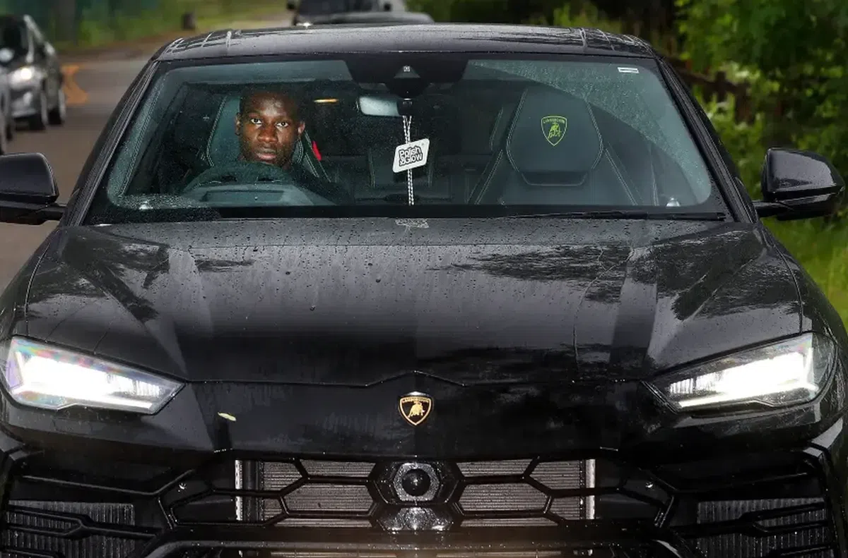 Lui Andre Onana i-a fost confiscat Lamborghini-ul pentru că nu avea asigurare