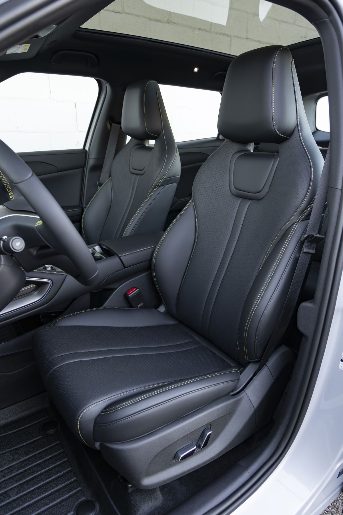 Dacia este amenințată! Chinezii vor să cucerească piața SUV-urilor » Cum arată modelul care amenință vânzările Bigster