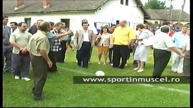 Gigi Becali a jucat fotbal pe stadionul din Stâlpeni, județul Argeș