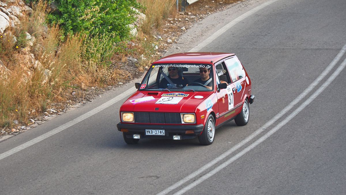 Marca auto Yugo ar putea renaște