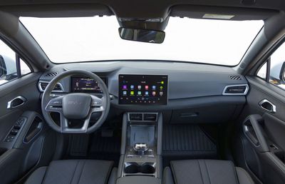 Dacia este amenințată! Chinezii vor să cucerească piața SUV-urilor » Cum arată modelul care amenință vânzările Bigster