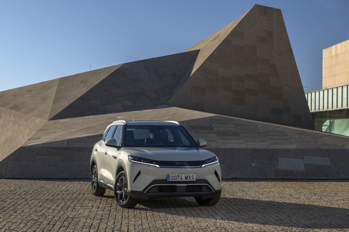 Dacia este amenințată! Chinezii vor să cucerească piața SUV-urilor » Cum arată modelul care amenință vânzările Bigster