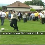 Gigi Becali a jucat fotbal pe stadionul din Stâlpeni, județul Argeș