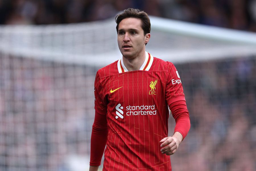 Papa Leon al XIV-lea a rostit de mai multe ori „Chiesa” »  Cum au interpretat fanii lui Liverpool: „L-a îndemnat pe Slot”