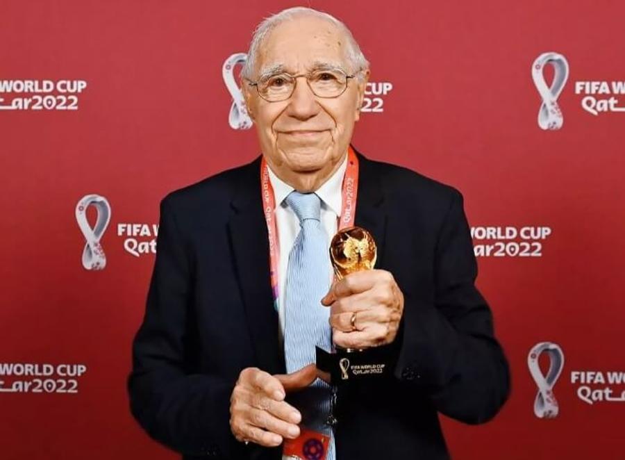 Din 1958 nu a ratat niciun Campionat Mondial și a făcut topul celor mai mari 5 fotbaliști din istorie
