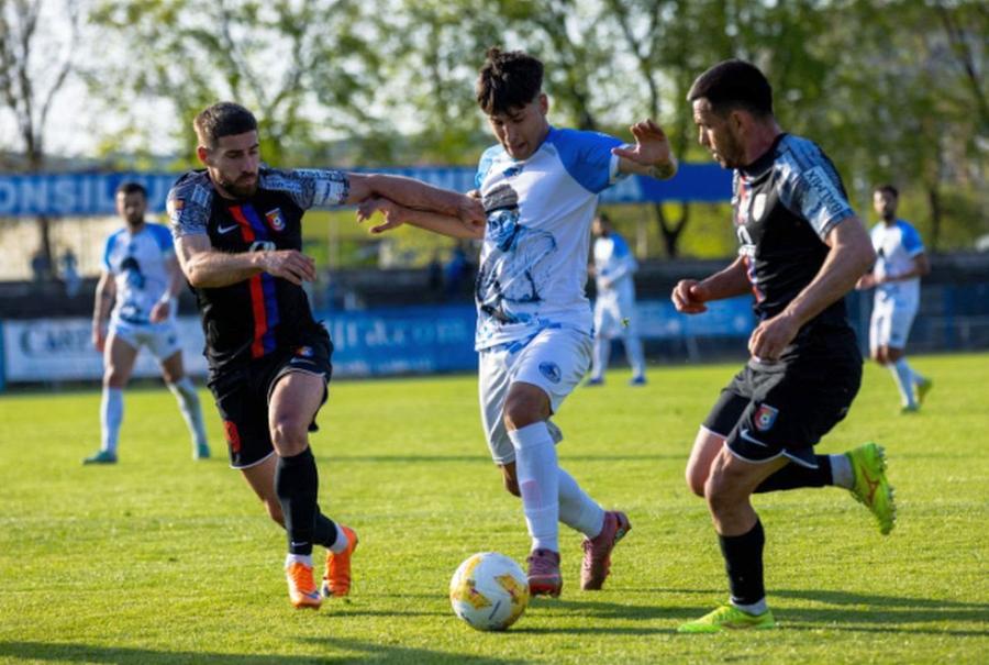 Chindia Târgoviște. FOTO sportpictures.eu Scandal intern înaintea barajului de promovare în Superligă: „Jucăm pe burta goală! Speranțe? Să câștigăm la loto”