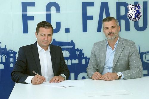 Ianis Zicu și Tibi Curt, managerul lui Farul // FOTO: https://fcfarulconstanta.ro/