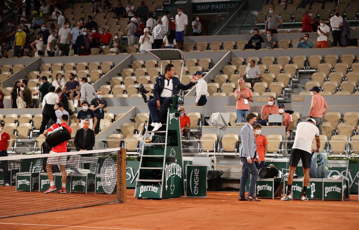 „Sunt șocat!” » Reacție dură după ce fanii de la Roland Garros au fost obligați să plece de la meciul Djokovic - Berrettini