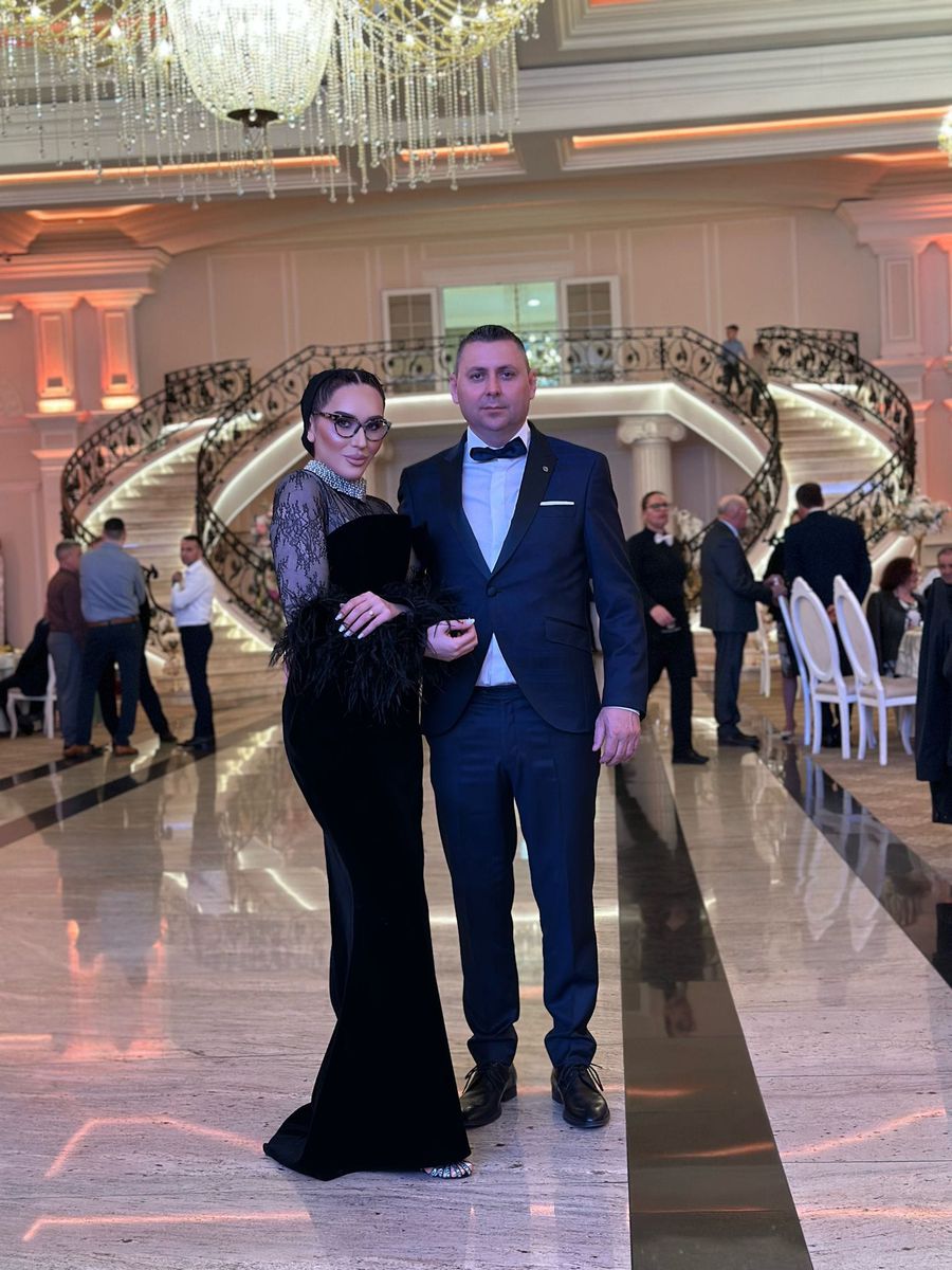 Daniel Balaciu și Dana Roba / FOTO: Facebook @daniel.balaciu.3/ Cine e Daniel Balaciu, cel care și-a lovit cu brutalitate soția cu ciocanul în cap: l-a arbitrat pe Iosif Rotariu și joacă fotbal la o echipă unde e investitor, antrenor și jucător