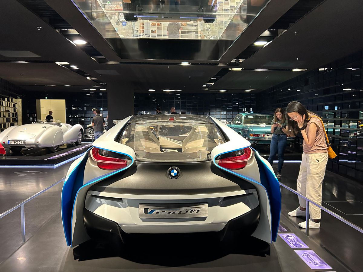 Corespondență din Germania - Muzeul BMW