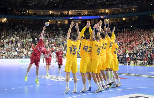 Barcelona a învins-o pe Aalborg, scor 31-30, și a câștigat Liga Campionilor la handbal masculin. La ultima acțiune, Mikkel Hansen a lovit bara din lovitură liberă.