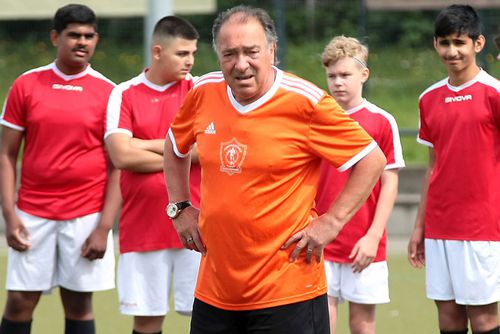 Fostul mare fotbalist Marcel Răducanu (69 de ani) a ironizat naționala României, după ce „tricolorii” au remizat în amicalul cu Liechtenstein, scor 0-0.