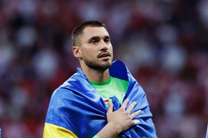 Fotbalistul de origine română al Ucrainei îi dă bătăi de cap selecționerului » Decizia luată înaintea duelului de la Euro cu România