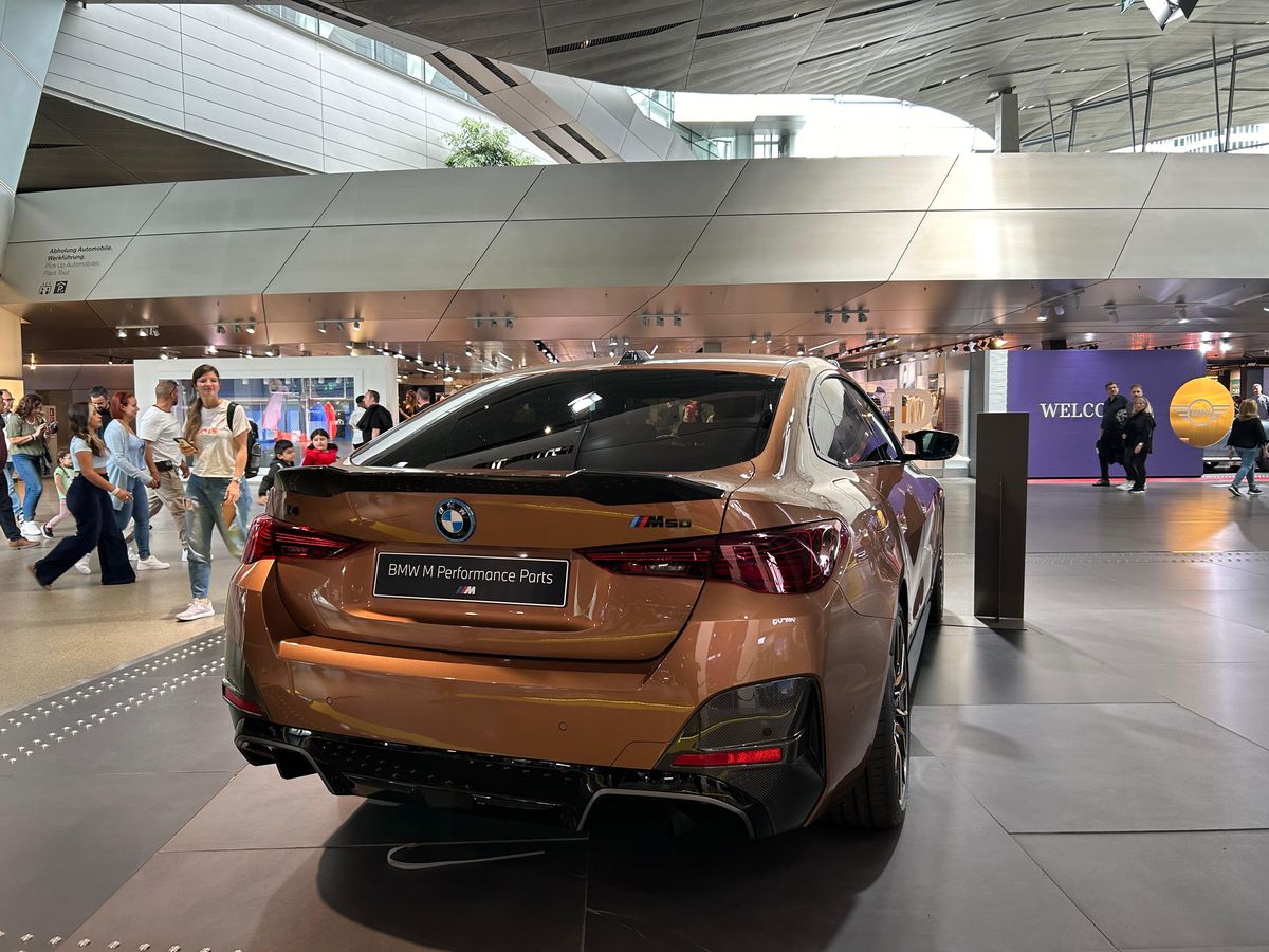 Corespondență din Germania - Muzeul BMW