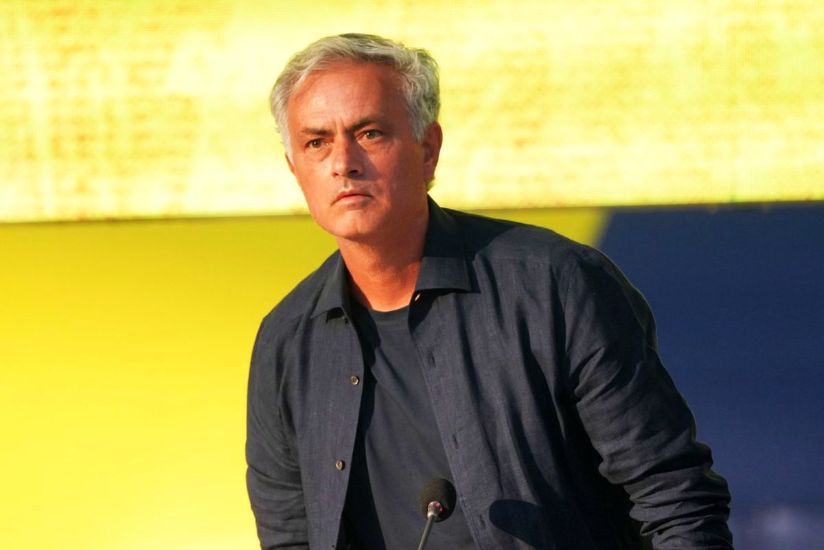 Imagini de basm! Jose Mourinho locuiește într-un loc uluitor în Istanbul » Cât poate plăti antrenorul lui Fenerbahce
