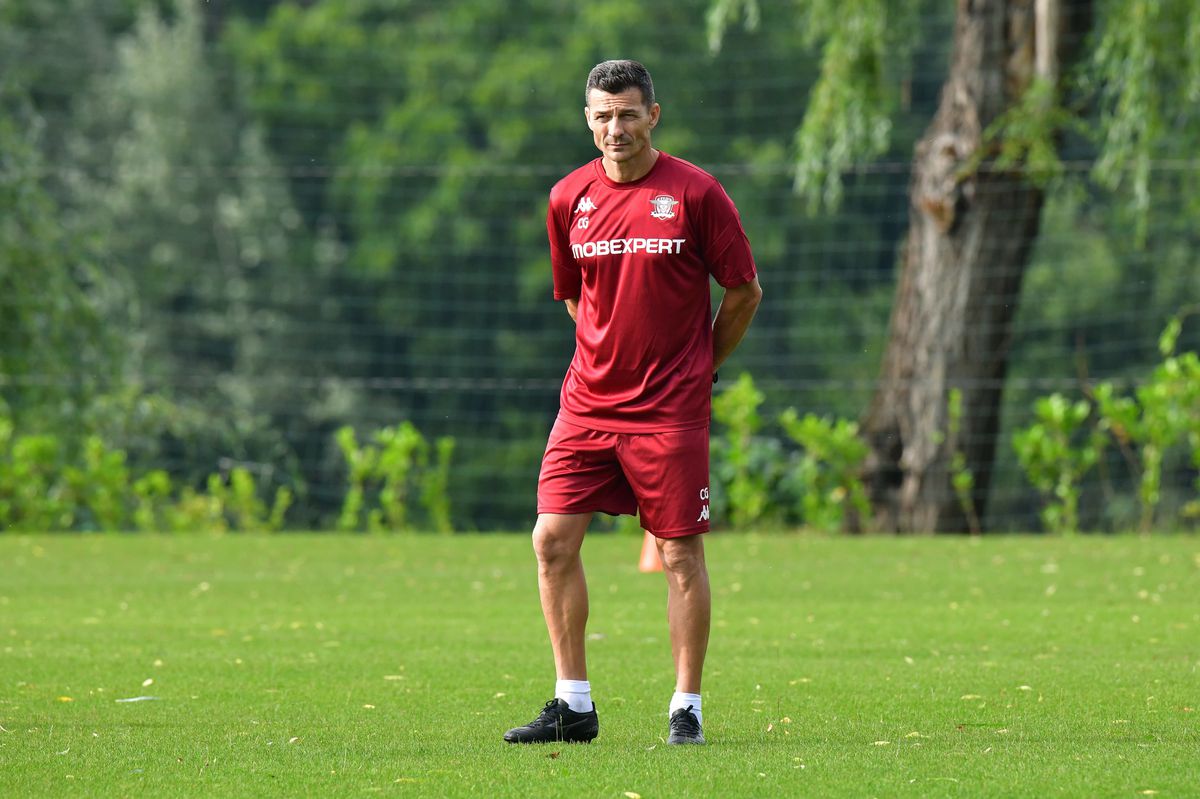 La loc comanda! Noua „perlă” de la Rapid s-a antrenat în premieră sub comanda lui Costel Gâlcă » Lotul prezent la reunire