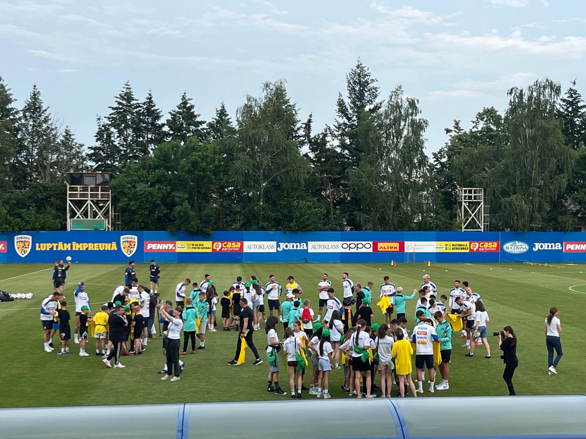 Ultimele reglaje înainte de Cipru! Imagini de la antrenamentul „tricolorilor” condus de Mircea Lucescu