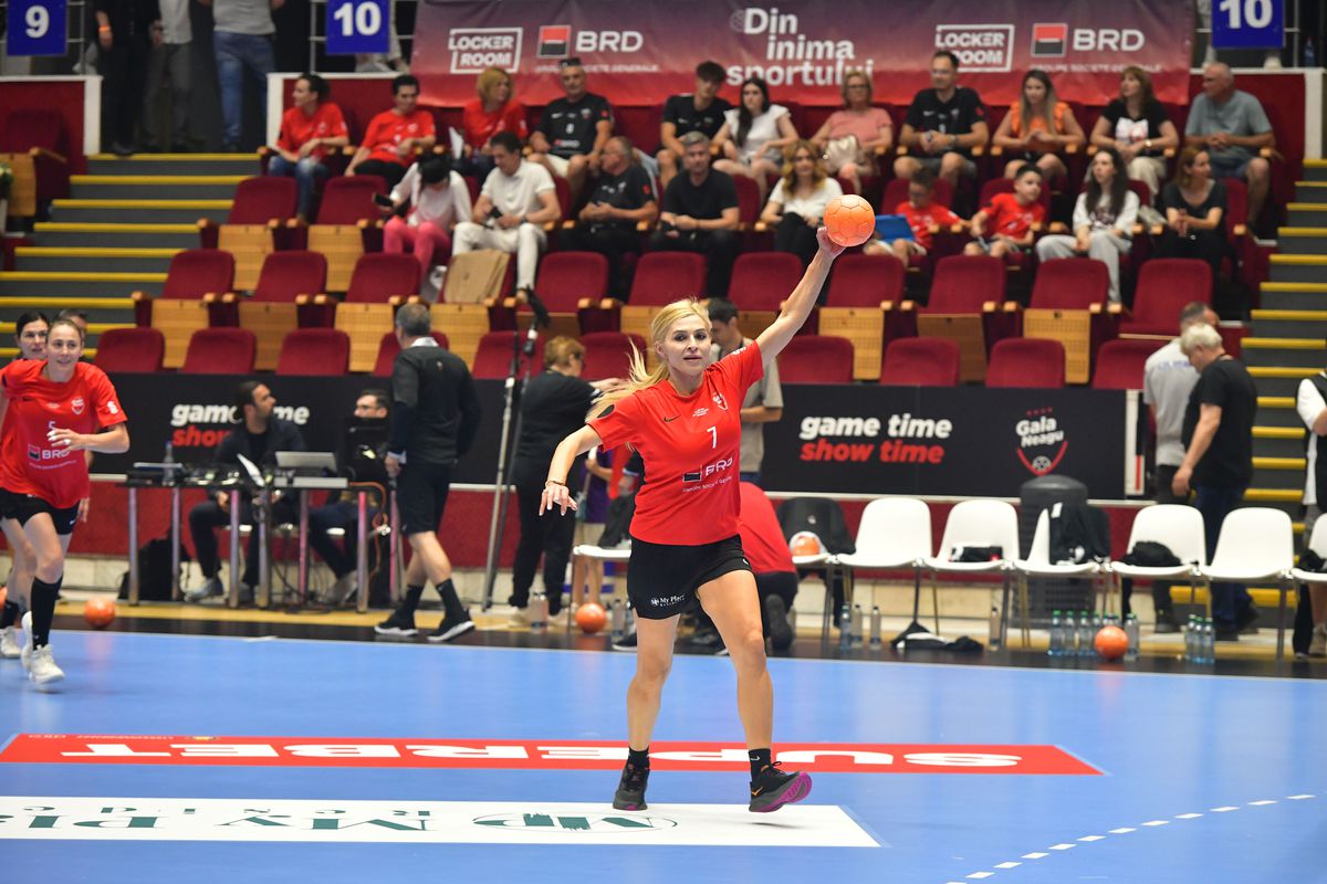 Handbalistele românce prezente la Gala Neagu