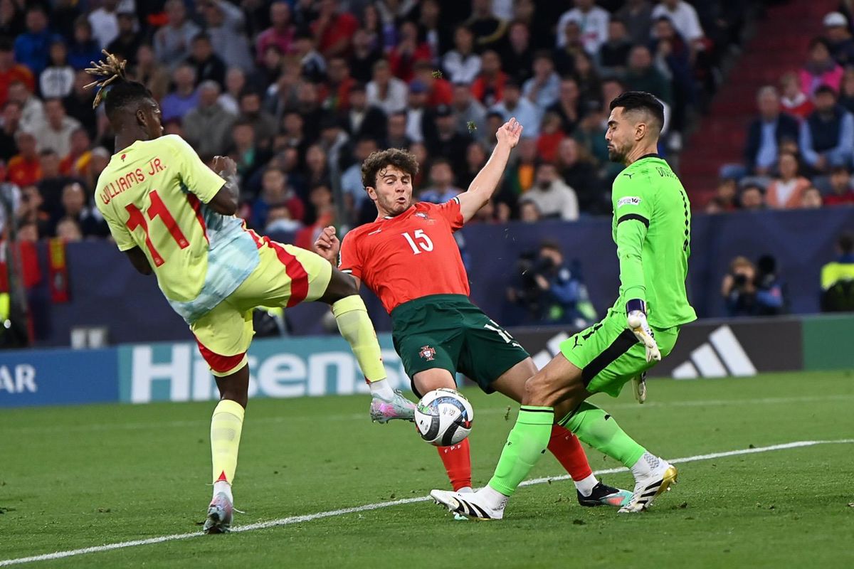 Cine a ieșit mai bine din duelul Lamine Yamal - Cristiano Ronaldo