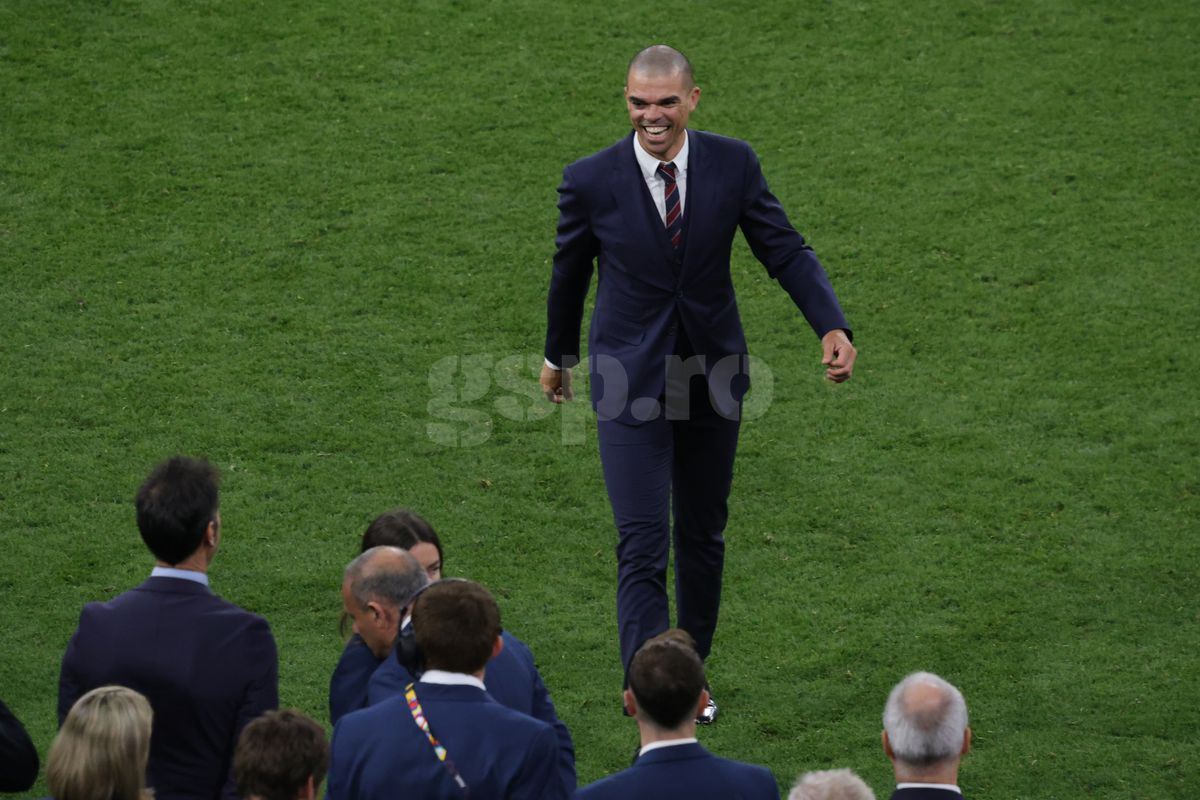 Aroganța și glumele neinspirate ale lui Lamine Yamal! Detalii nevăzute la televizor de la Portugalia - Spania: gesturile superbe făcute de Ronaldo