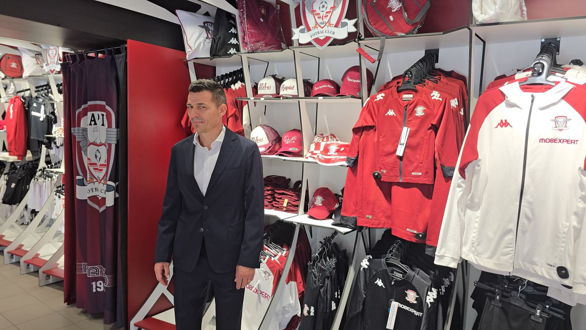 Imagini de la prezentarea lui Costel Gâlcă la Rapid