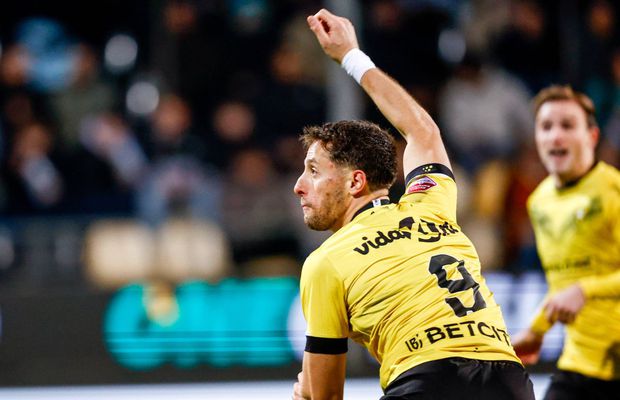 Atacantul grec Konstantinos Doumtsios, ultima dată la Den Bosch, a fost prezentat la clubul din Superligă