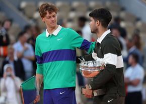 Cea mai originală comparație după finala Roland Garros: „Fără Jannik Sinner, mintea frumoasă și originală a lui Carlos Alcaraz devine un fluture care vrea să vadă un milion de flori”