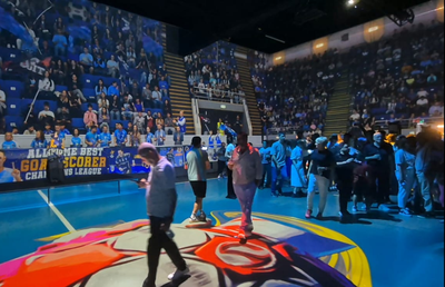 Cristina Neagu și prietenele, party la MINA » Descătușare după un week-end full: „Chiar vorbeam despre cum o să petrecem”