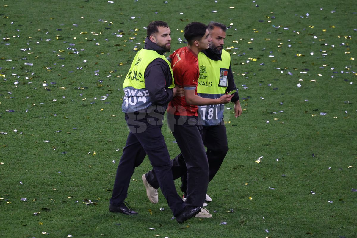 Aroganța și glumele neinspirate ale lui Lamine Yamal! Detalii nevăzute la televizor de la Portugalia - Spania: gesturile superbe făcute de Ronaldo