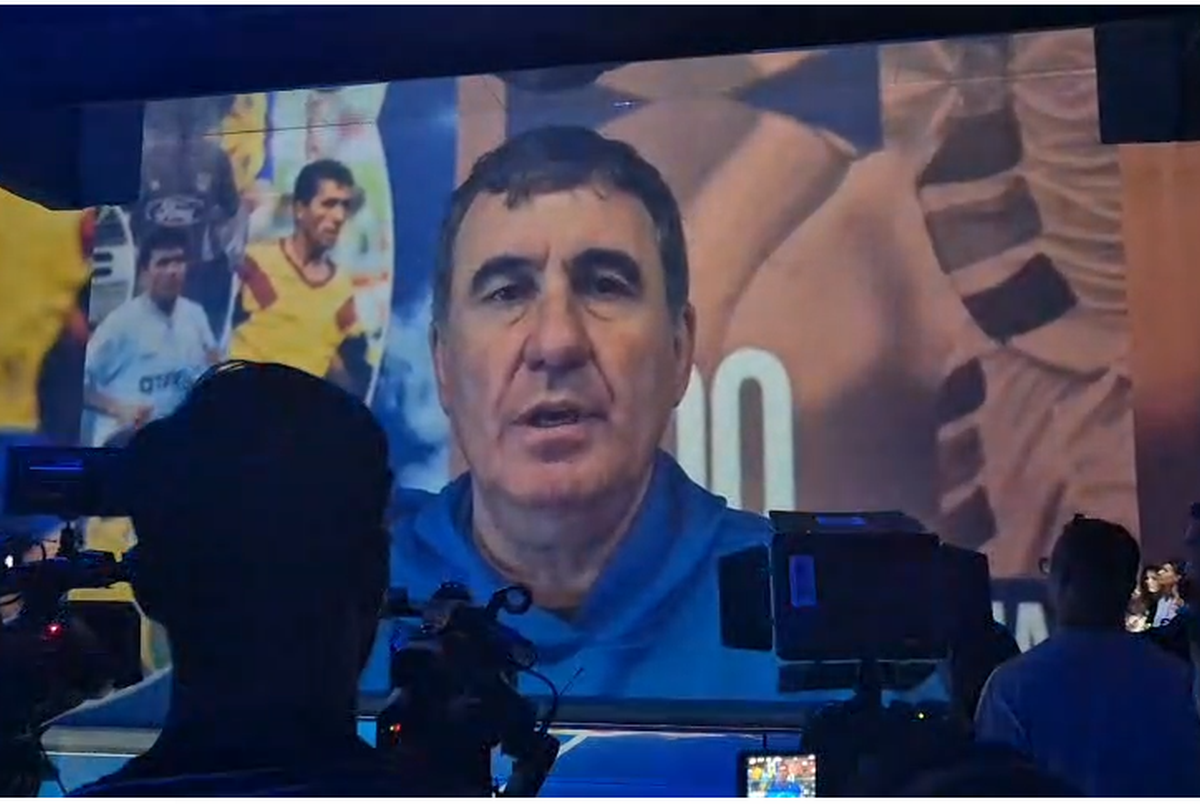 Cristina Neagu și colegele, petrecere la MINA