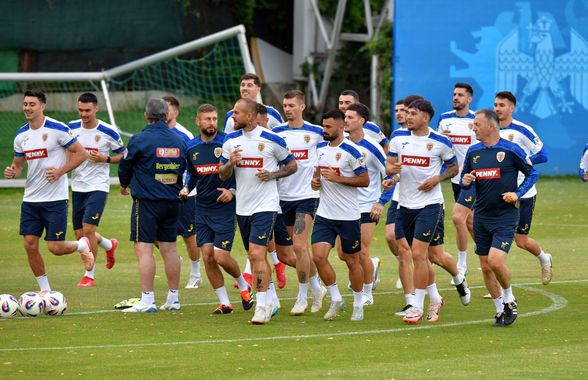 Ultimele reglaje înainte de Cipru! Imagini de la antrenamentul „tricolorilor” condus de Mircea Lucescu