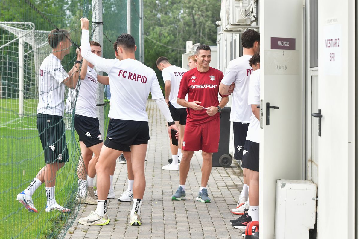 La loc comanda! Noua „perlă” de la Rapid s-a antrenat în premieră sub comanda lui Costel Gâlcă » Lotul prezent la reunire