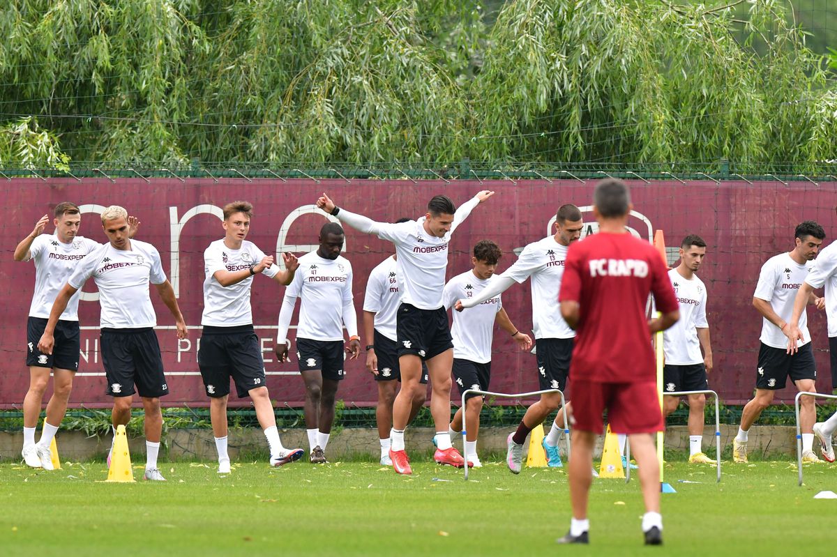 La loc comanda! Noua „perlă” de la Rapid s-a antrenat în premieră sub comanda lui Costel Gâlcă » Lotul prezent la reunire