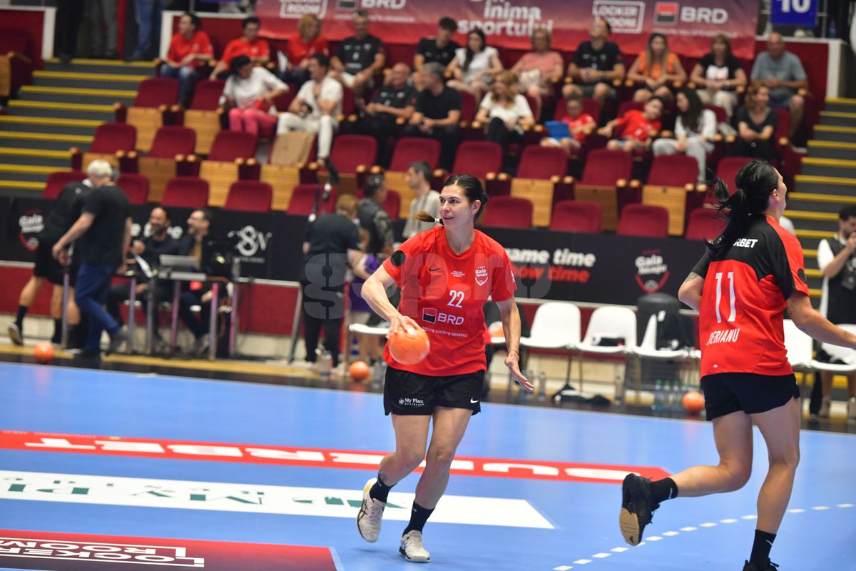 Handbalistele românce prezente la Gala Neagu