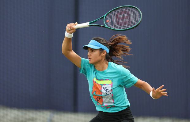 Emma Răducanu, precaută după ce a fost hărțuită la Dubai: „Am observat o diferență în modul în care oamenii au grijă de mine”