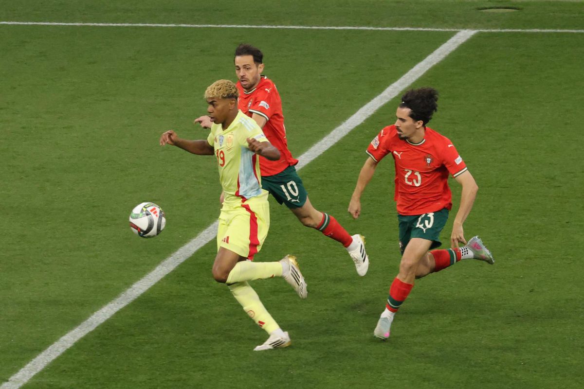 Aroganța și glumele neinspirate ale lui Lamine Yamal! Detalii nevăzute la televizor de la Portugalia - Spania: gesturile superbe făcute de Ronaldo