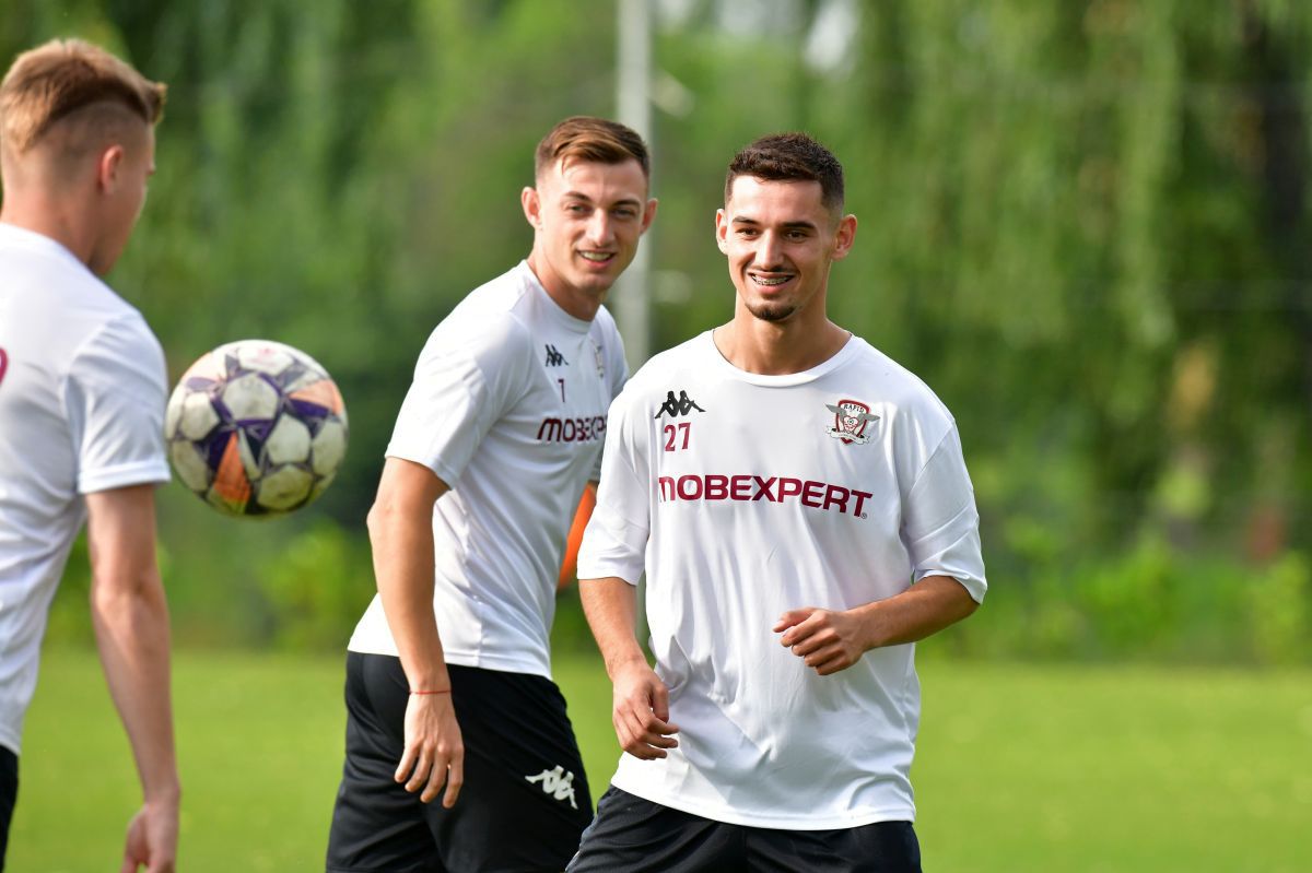 La loc comanda! Noua „perlă” de la Rapid s-a antrenat în premieră sub comanda lui Costel Gâlcă » Lotul prezent la reunire