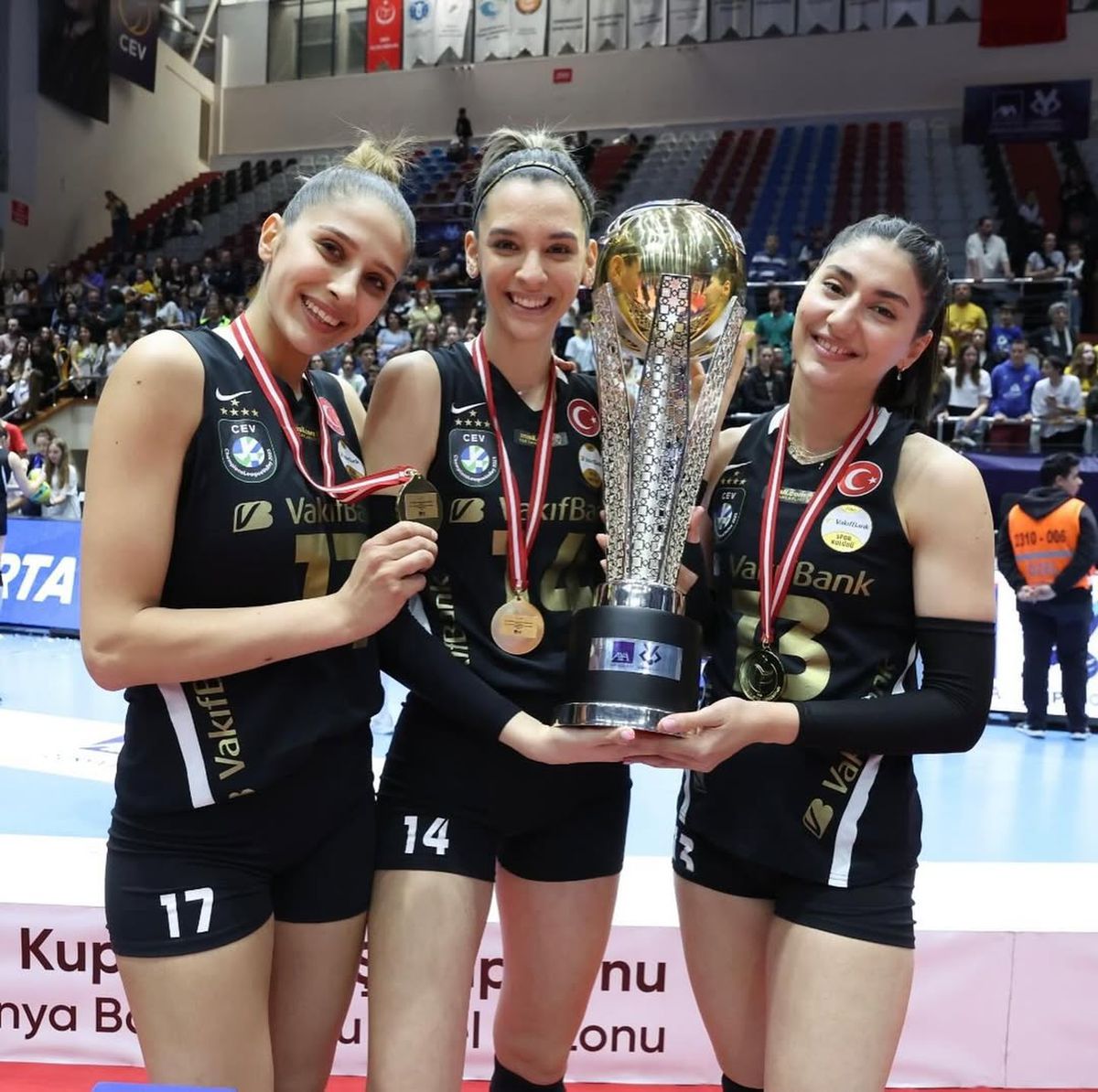 Alexia Căruțașu volei Turcia - diverse