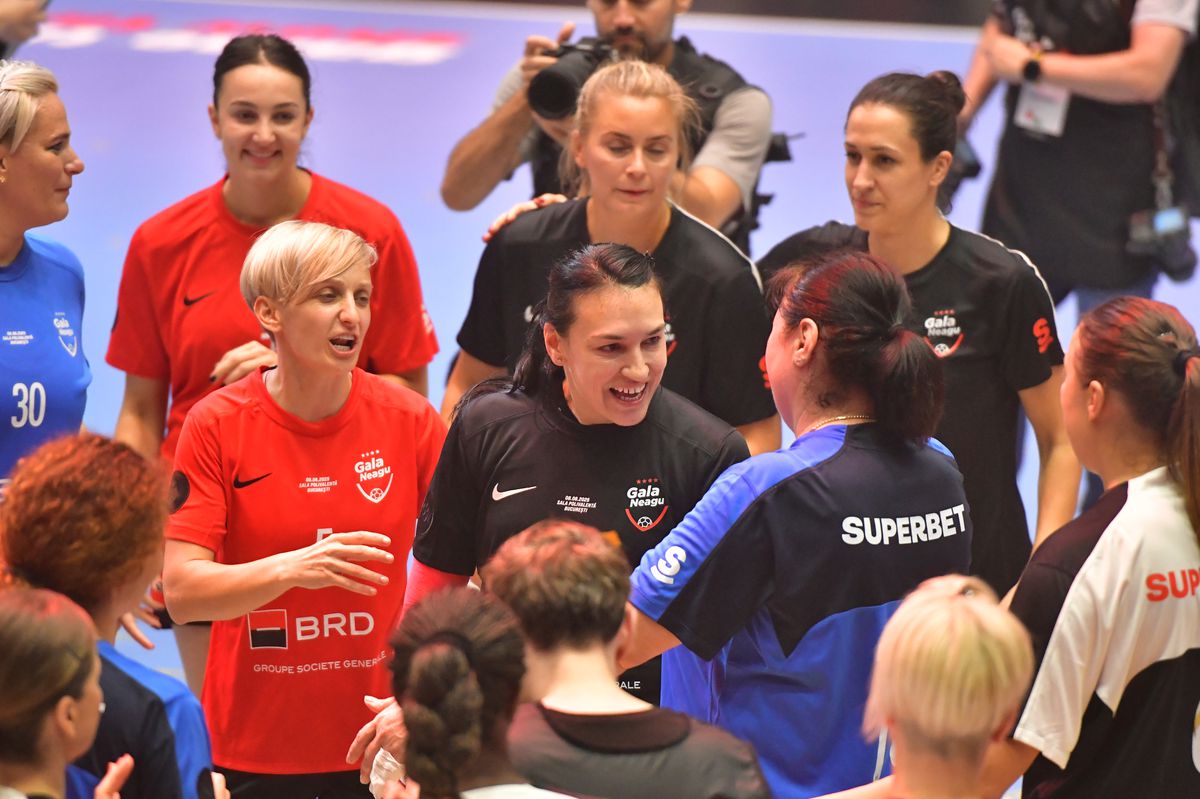 Handbalistele românce prezente la Gala Neagu
