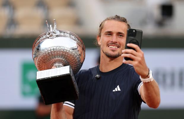 Alexander Zverev, mișcat de mesajele primite pe parcursul Roland Garros de la „regele zgurii”