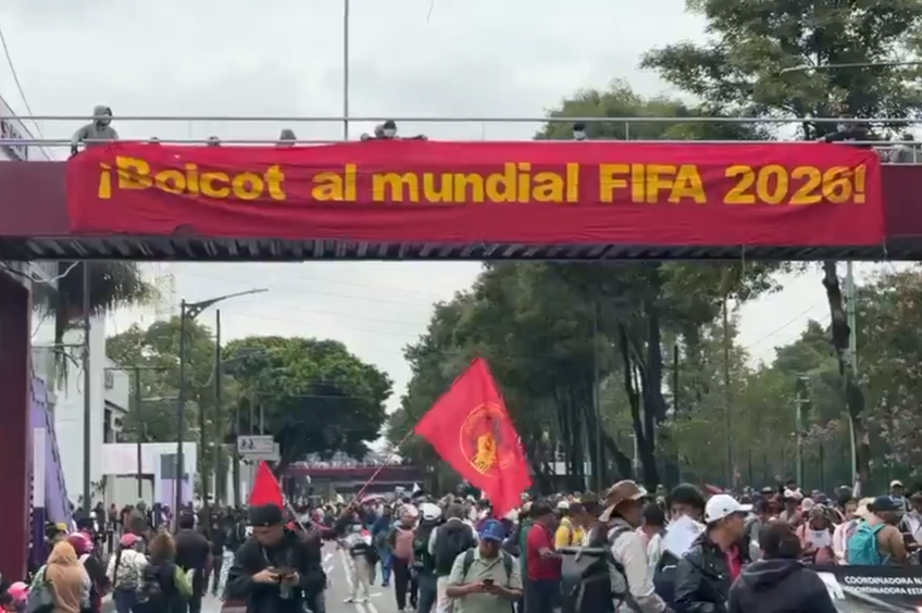Mii de oameni au ieșit în stradă pentru a protesta Cupa Mondială // capturi foto: X