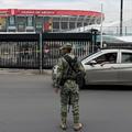 Stadionul Azteca e protejat de armată FOTO: Ionuț Iordache (GSP)