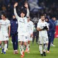 Henrikh Mkhitaryan (dreapta, lângă Alessandro Bastoni) și-a mai prelungit cariera cu un an la Inter / Foto: GettyImages