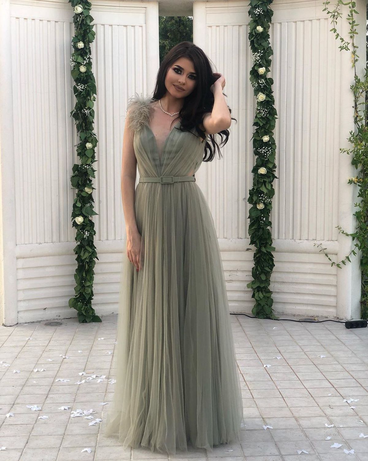 FOTO Viitorul joacă tare » Iubita lui Carlo Casap pozează HOT la malul mării