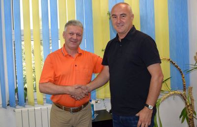 OFICIAL Vivi Răchită a semnat! Fostul antrenor al Petrolului s-a mutat la stat