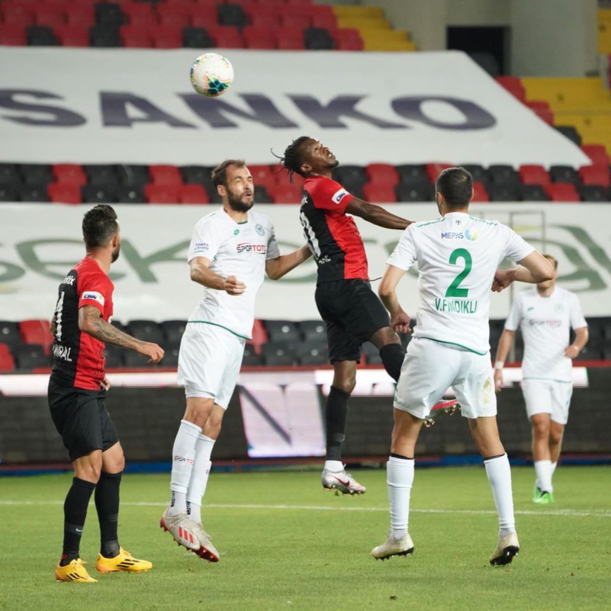 Șumudică, Maxim și Toșca, victorie cu Konyaspor