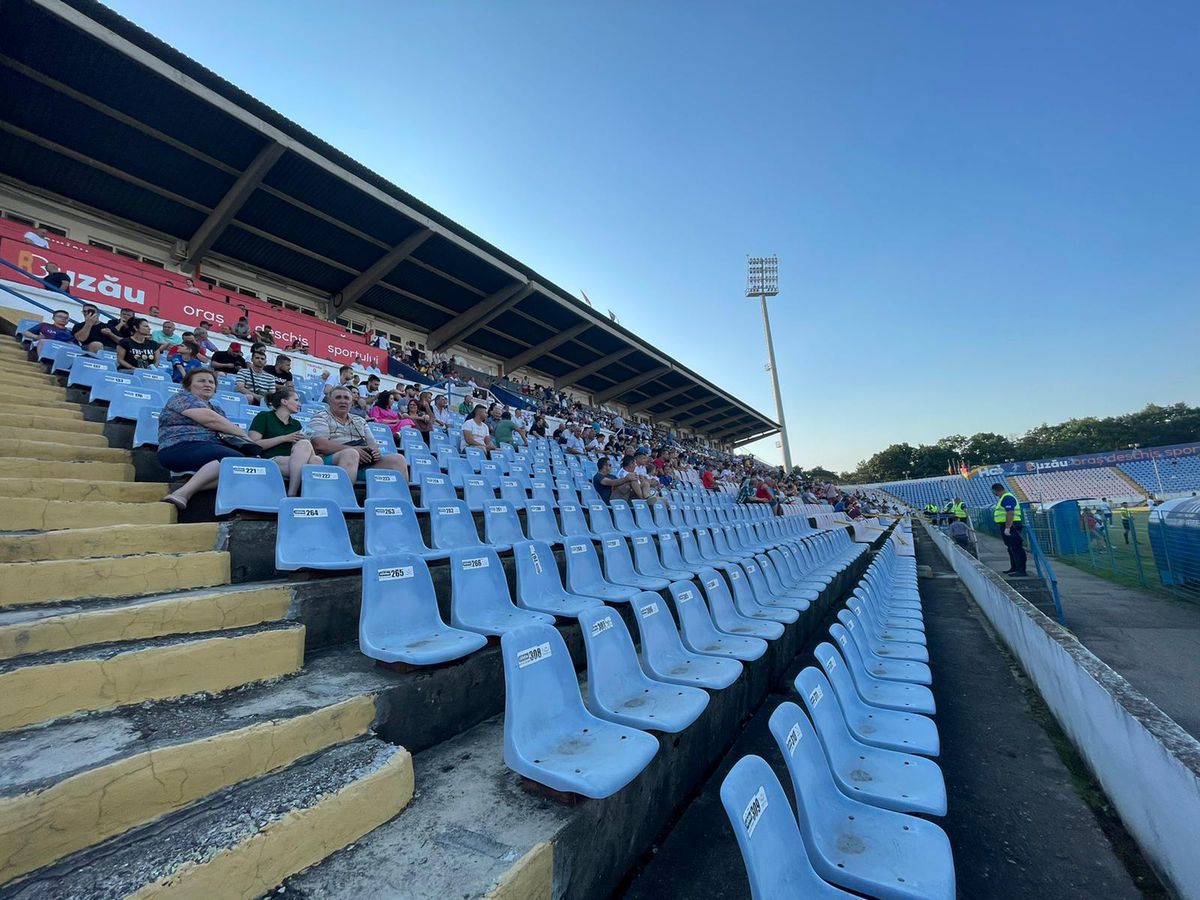 Absență grea pentru FCSB » Olaru ratează meciurile din Conference League și derby-ul din Liga 1!