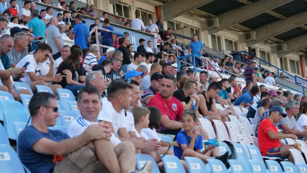 Gloria Buzău - FCSB 1-5 » Cum s-a descurcat nou-venitul Zdenek Ondrasek