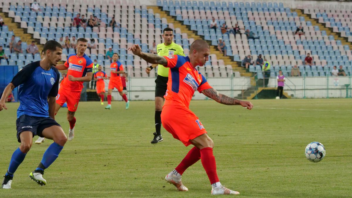 4.000 de spectatori la amicalul Gloria Buzău - FCSB. Contre între suporteri: „FCSB nu e Steaua”